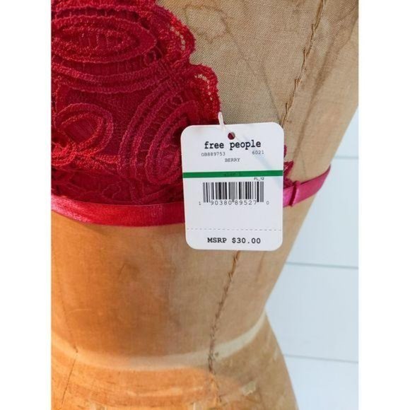 Free People Mila Lace Bralette in Berry-Large-NEW - Picture 3 of 6